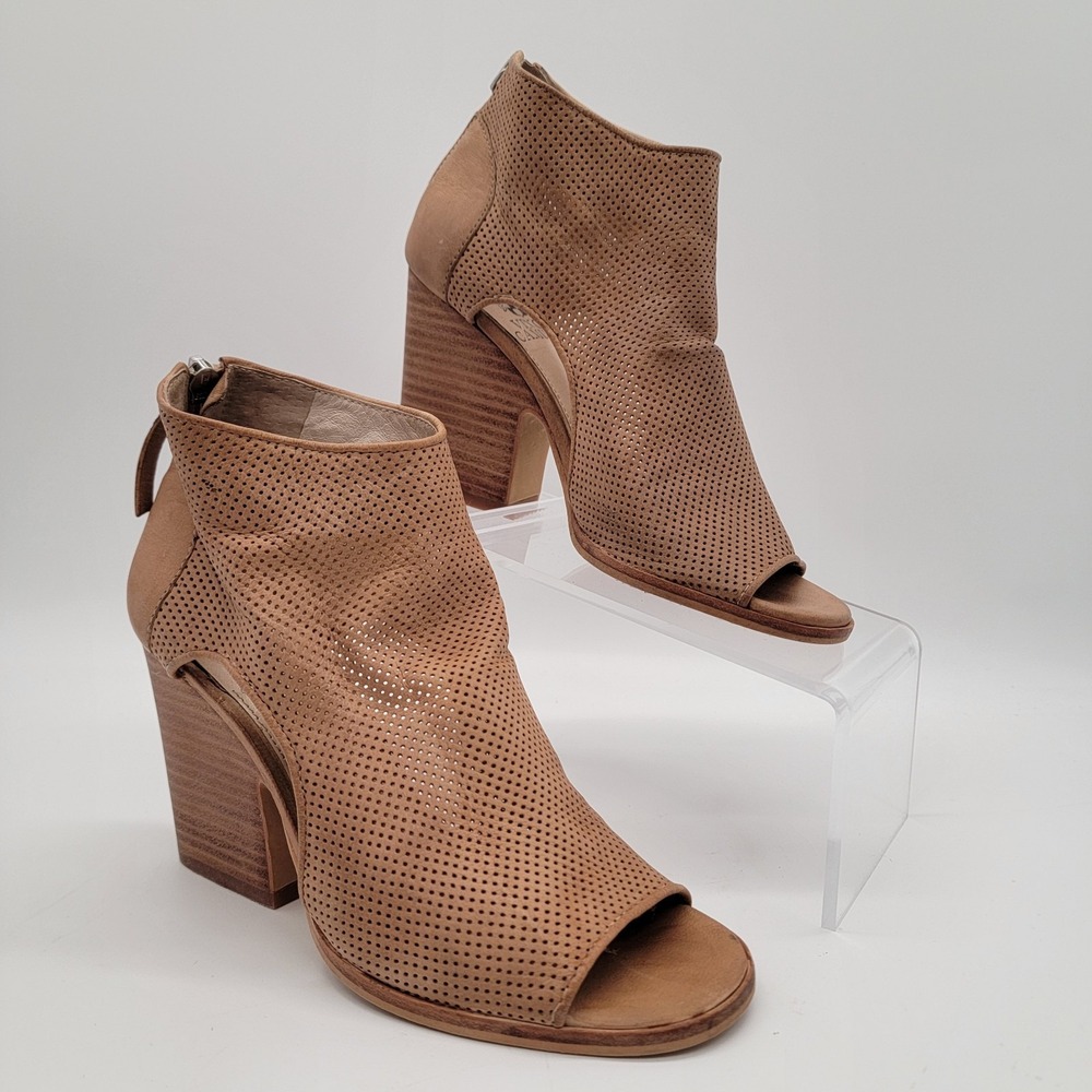Vince Camuto Bevina Beige Suede Leather Punch Hole Zip High Heel Ankle Boots 6M